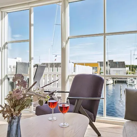Beautiful In Oer Maritime Village With Great Terraces And Prime Location Feriehus Ebeltoft